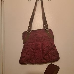 Baggallini berry nylon and leather Audrey pleated tote and coin purse